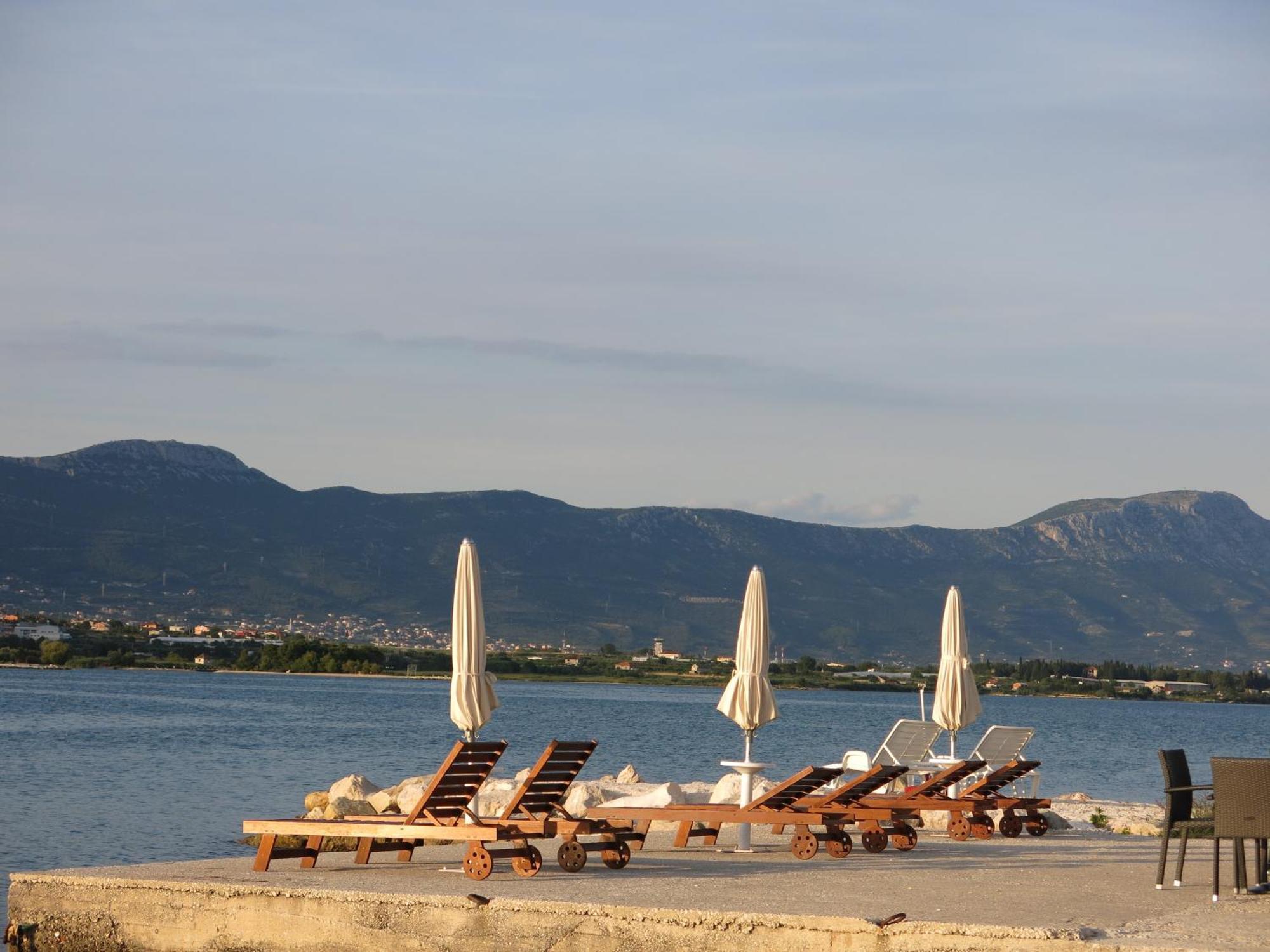 Apartments Coce Τρογκίρ Εξωτερικό φωτογραφία