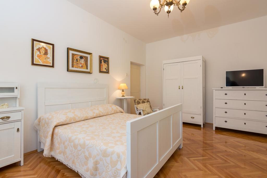 Apartments Coce Τρογκίρ Εξωτερικό φωτογραφία
