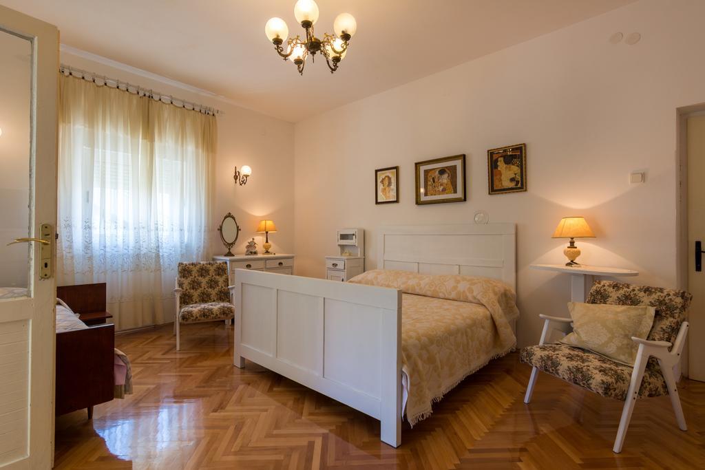 Apartments Coce Τρογκίρ Εξωτερικό φωτογραφία