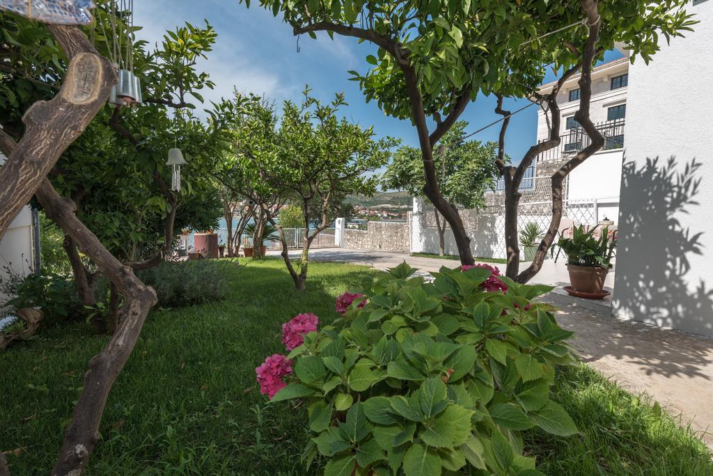 Apartments Coce Τρογκίρ Εξωτερικό φωτογραφία