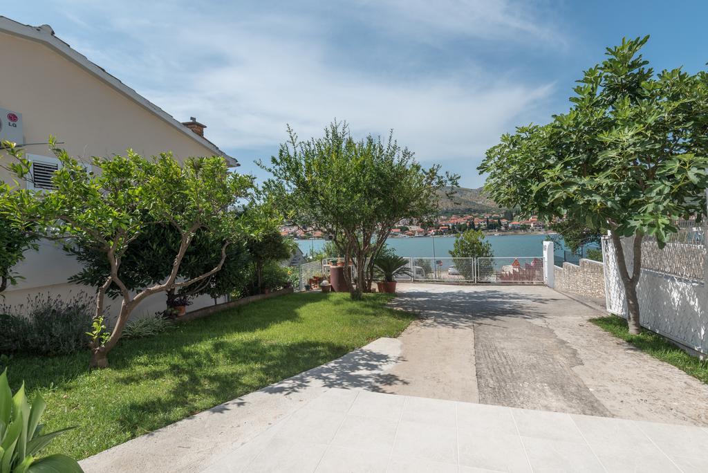 Apartments Coce Τρογκίρ Εξωτερικό φωτογραφία