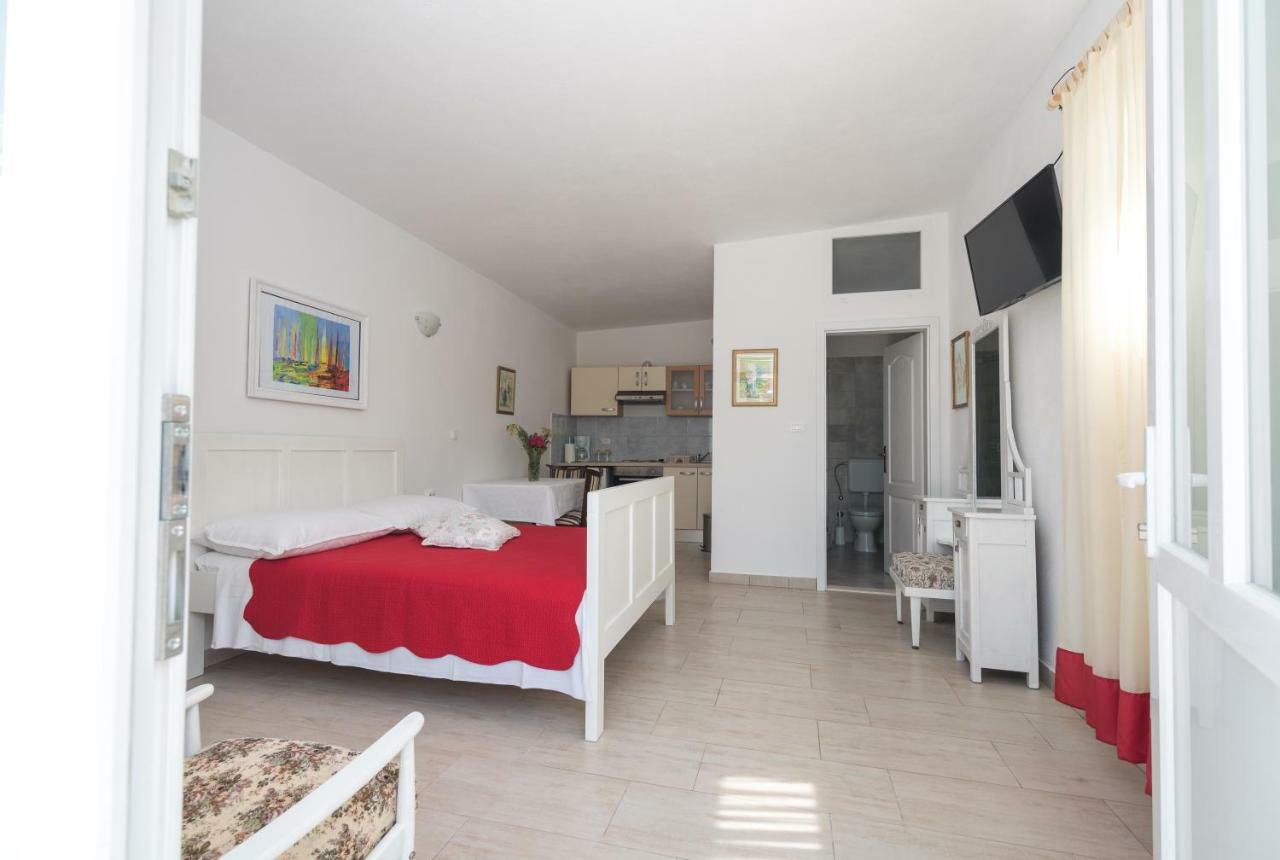 Apartments Coce Τρογκίρ Εξωτερικό φωτογραφία