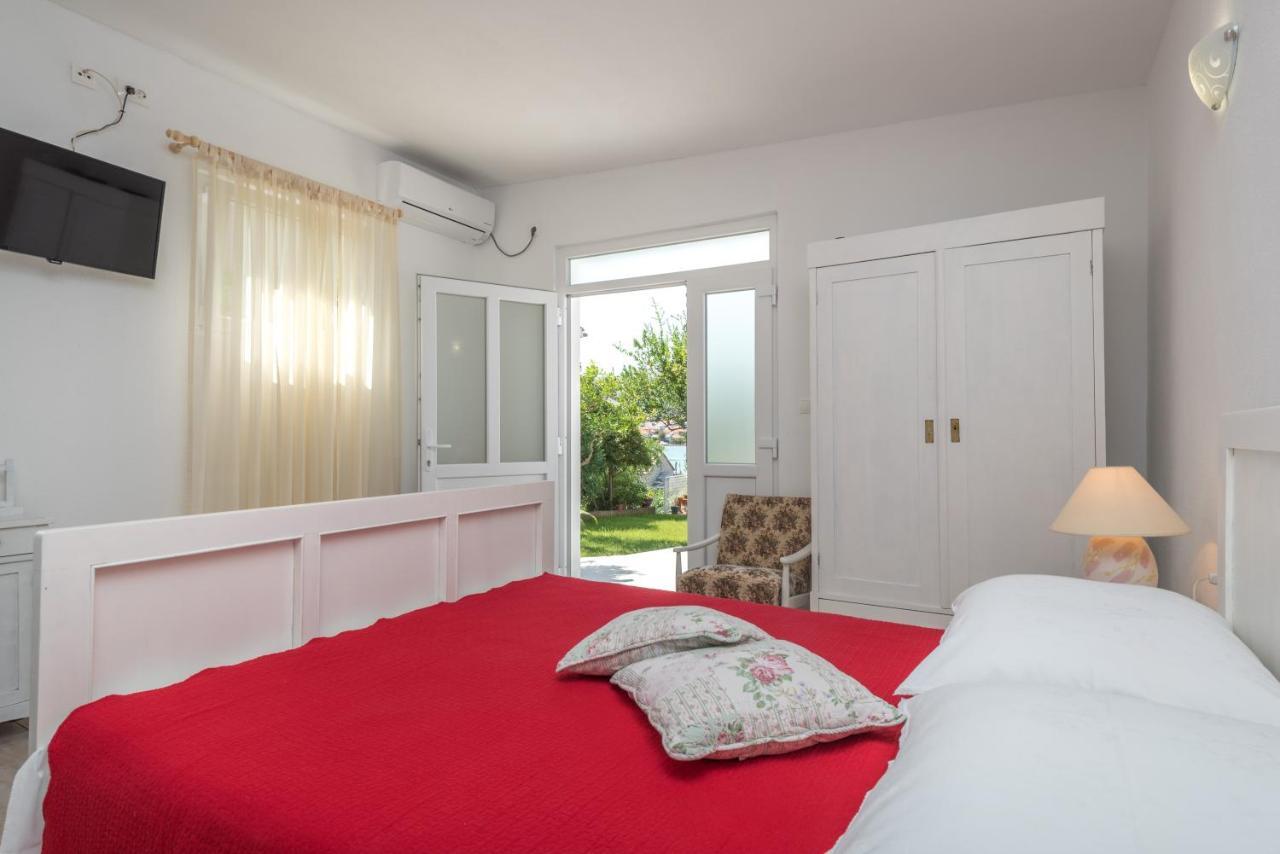 Apartments Coce Τρογκίρ Εξωτερικό φωτογραφία